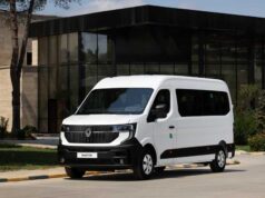 Renault Master Minibüs ve Master Kamyonet’in yeni açık kasa seçeneği kullanıcılarla buluşuyor Renault Master Minibüs