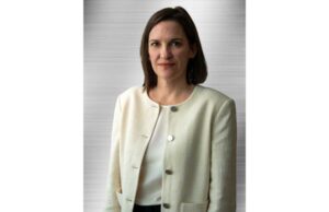 Stellantis’in yeni Kurumsal İletişim Direktörü Stephanie Hartgrove oldu Stephanie Hartgrove