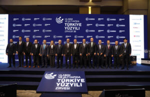 Ulaşım ve Altyapıda Türkiye Yüzyılı Zirvesi İstanbul’da gerçekleştirildi Ulaşım ve Altyapıda Türkiye Yüzyılı Zirvesi