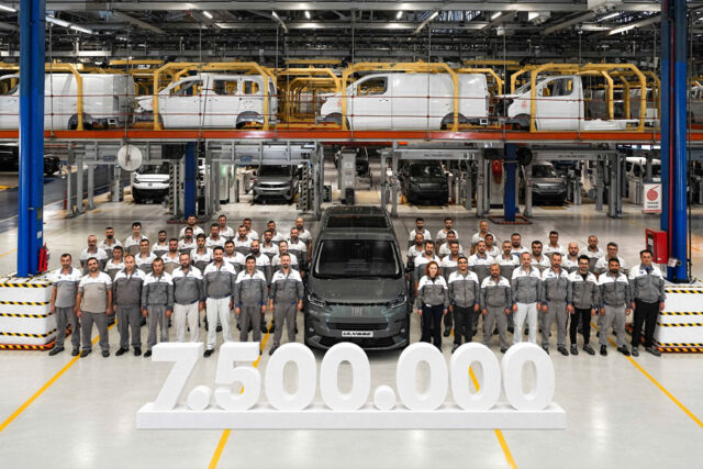 Tofas-7.5-Milyon-Uretim-2 Tofaş
