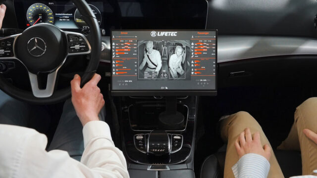 Yolculari_Once_Taniyor_Sonra_Koruyor_ZF_LIFETEC_Arac,_Gu'venlig-inde_Yeni_Bir_Do'nem_Bas,latiyor_101707046 ZF LIFETEC