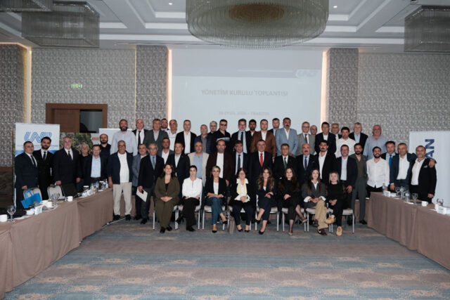 und-genisletilmis-yonetim-kurulu-trabzon-da-toplandi-21481-7 UND